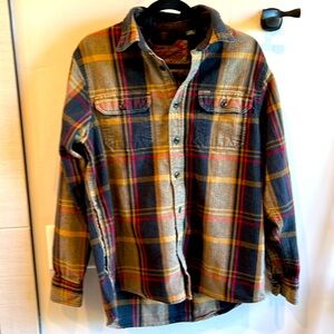 Orvis button-down long-sleeved plaid shirt size M, like new